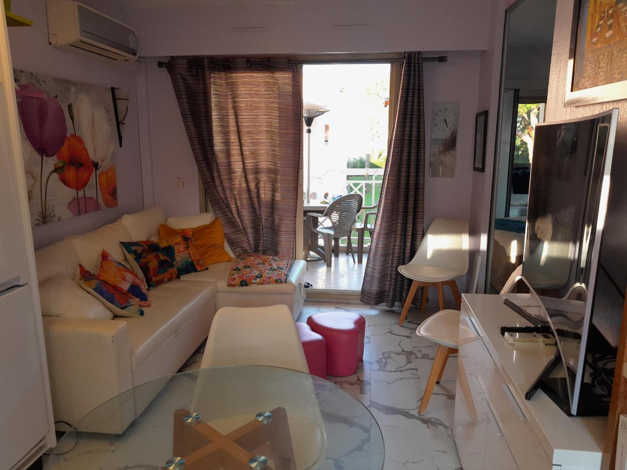 Sole E Mare 2 Pieces Apercu Mer Golfe-Juan Ngoại thất bức ảnh